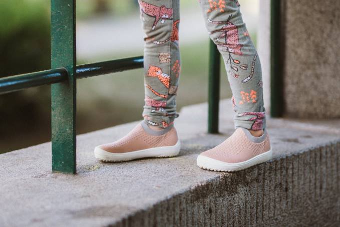 vantaggio delle scarpe da ginnastica a piedi nudi per bambini rosa baby Be Lenka 80JV214