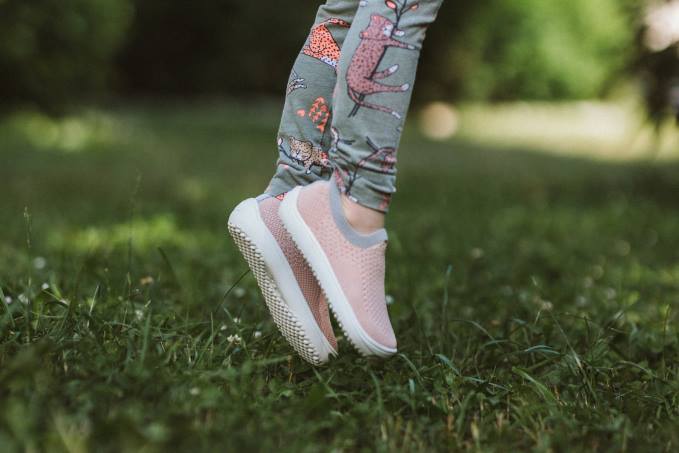 vantaggio delle scarpe da ginnastica a piedi nudi per bambini rosa baby Be Lenka 80JV214