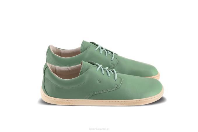 uomini scarpe a piedi nudi paesaggio urbano verde salvia Be Lenka 80JV3
