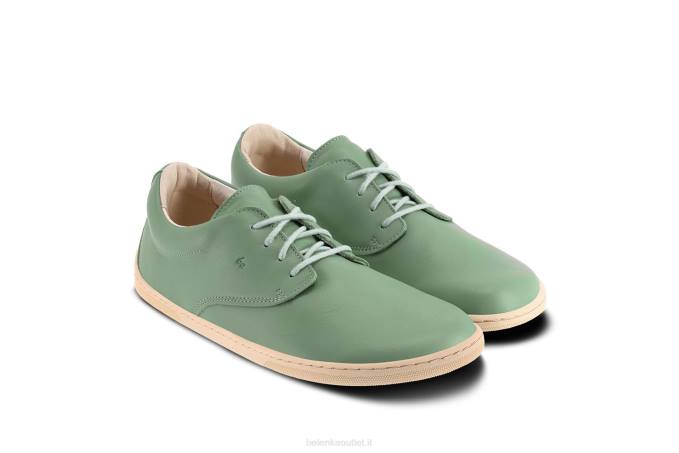 uomini scarpe a piedi nudi paesaggio urbano verde salvia Be Lenka 80JV3