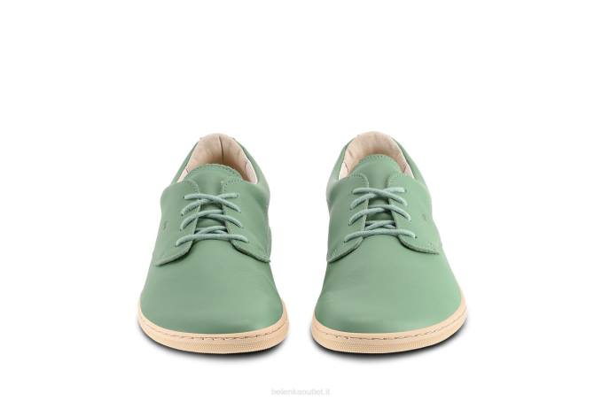 uomini scarpe a piedi nudi paesaggio urbano verde salvia Be Lenka 80JV3
