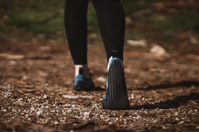 uomini scarpe a piedi nudi trailwalker oceano profondo Be Lenka 80JV109