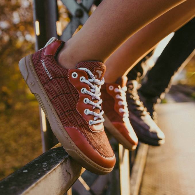 uomini scarpe da ginnastica a piedi nudi barebarics - complimenti rosso mattone Be Lenka 80JV84