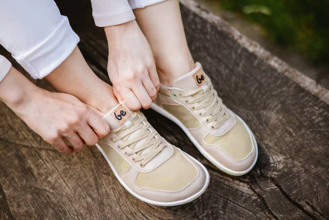 uomini scarpe da ginnastica a piedi nudi - campione 2.0 - vegan beige Be Lenka 80JV14