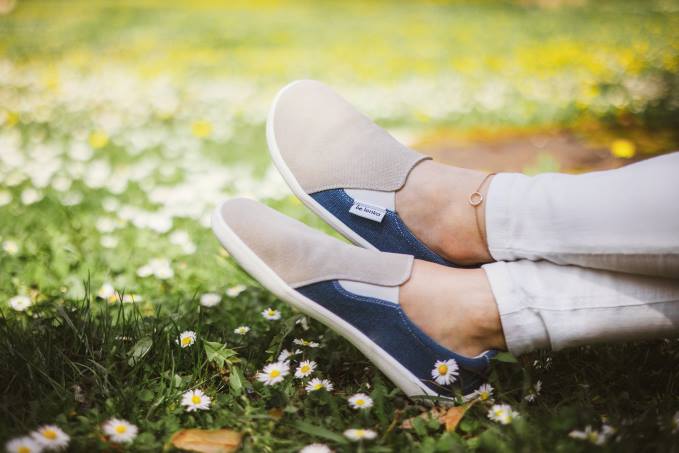 uomini scarpe da ginnastica a piedi nudi - facili - vegane sabbia e blu Be Lenka 80JV64