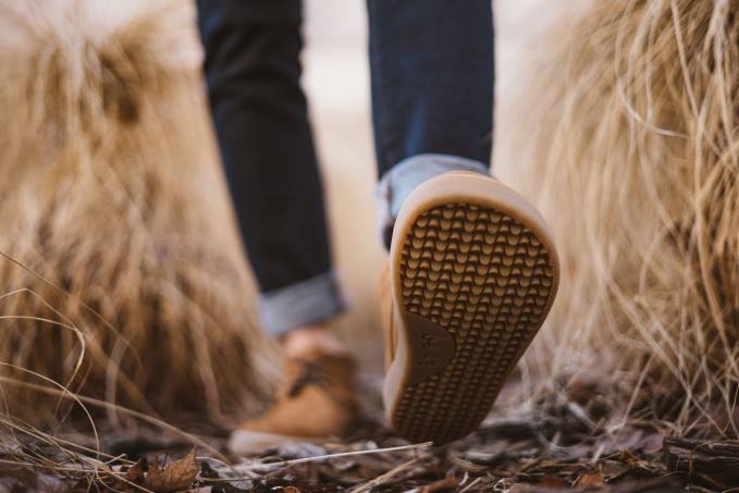 uomini le scarpe a piedi nudi scivolano marrone cannella Be Lenka 80JV73
